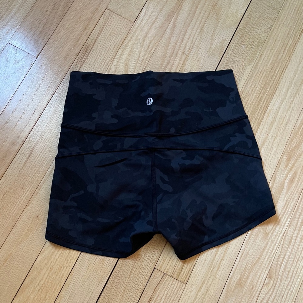 Lululemon Align Short - 6 - Black Camo